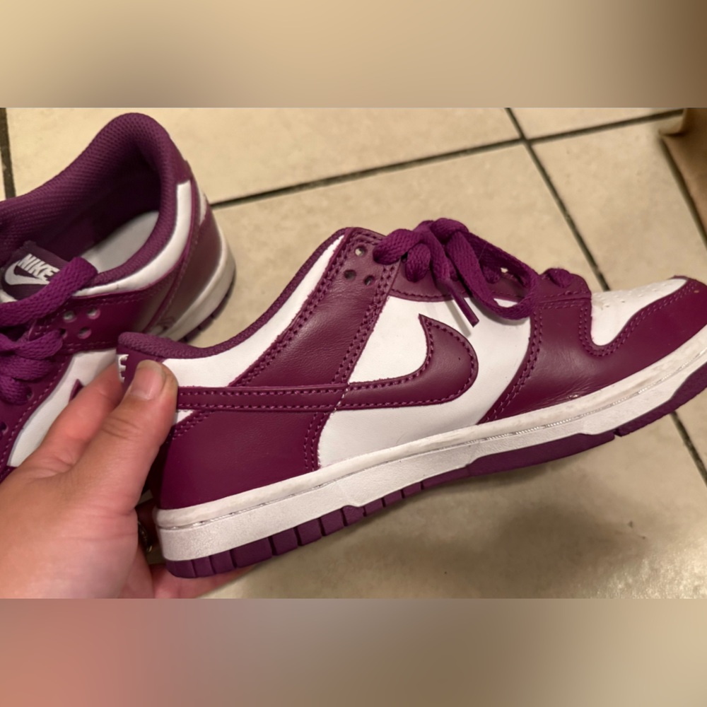 NIKE DUNK LOW Purple White Leather W6 / Y4 Dual Size Retro Nostalgic Sneakerhead - Picture 4 of 6